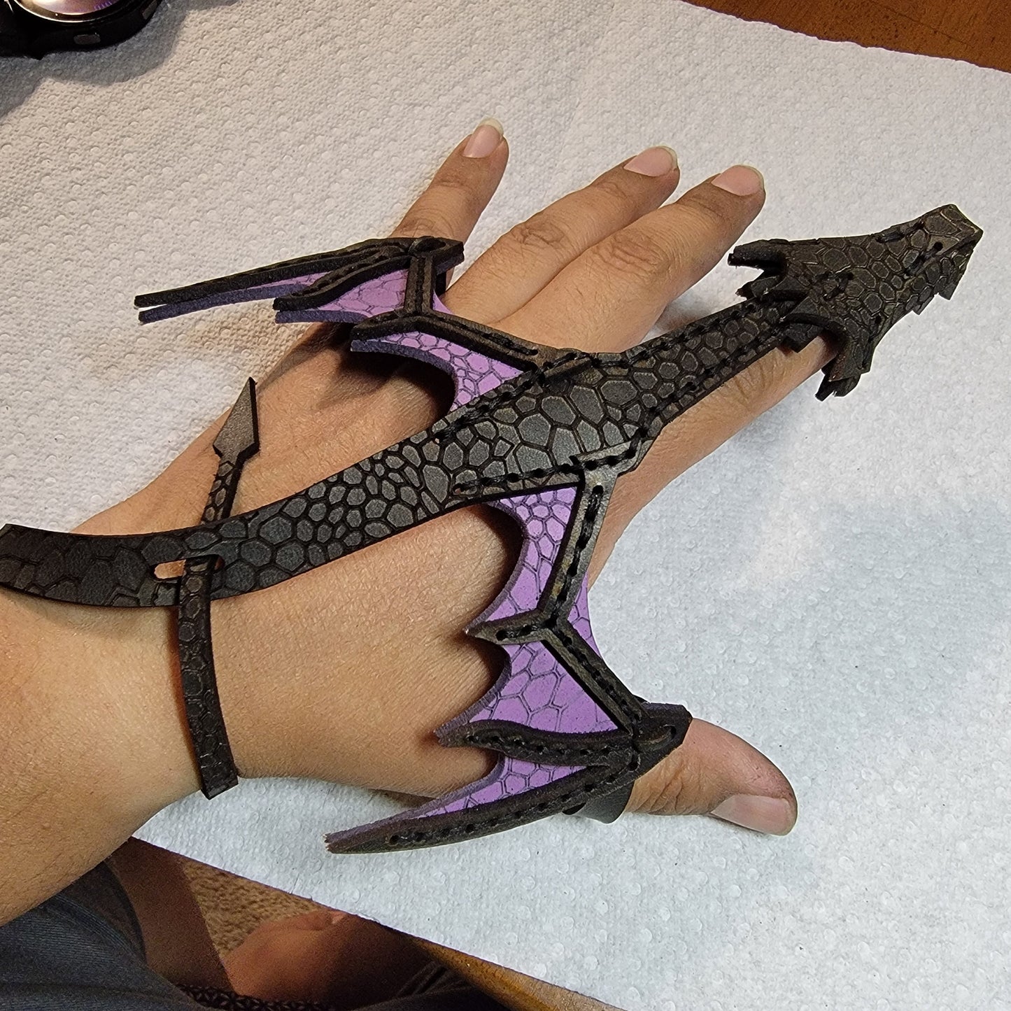 Leather Hand Dragon bracelet + Mystery Dice Set (Random Color)
